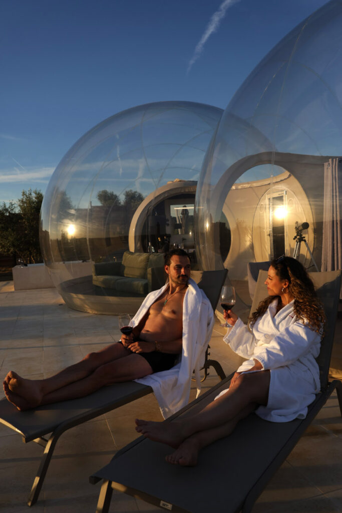 Panoramic-suites-luz-golden-hour-atardecer-puy-de-fou-toledo-espana-hotel-burbuja